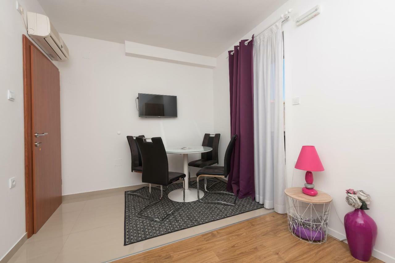 Apartmani Mona Makarska Exterior photo