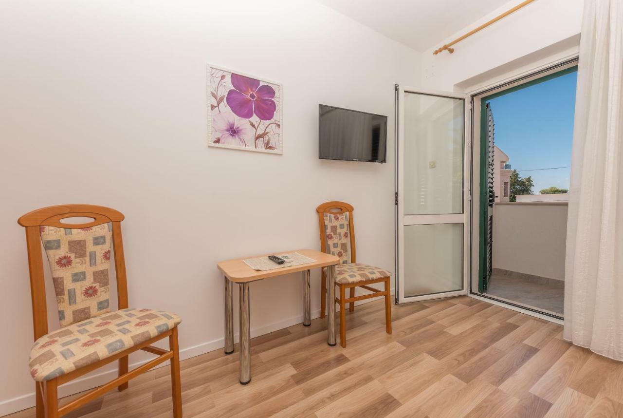 Apartmani Mona Makarska Exterior photo