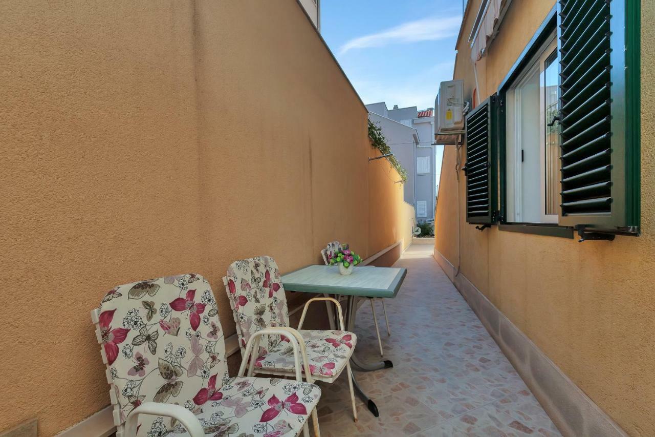 Apartmani Mona Makarska Exterior photo