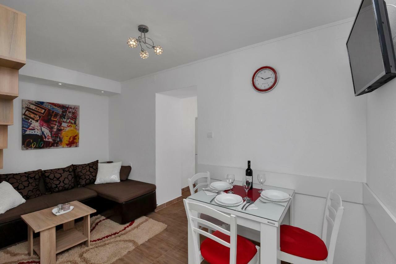 Apartmani Mona Makarska Exterior photo