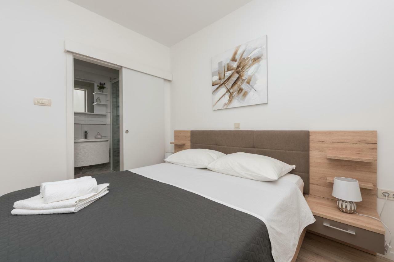 Apartmani Mona Makarska Exterior photo