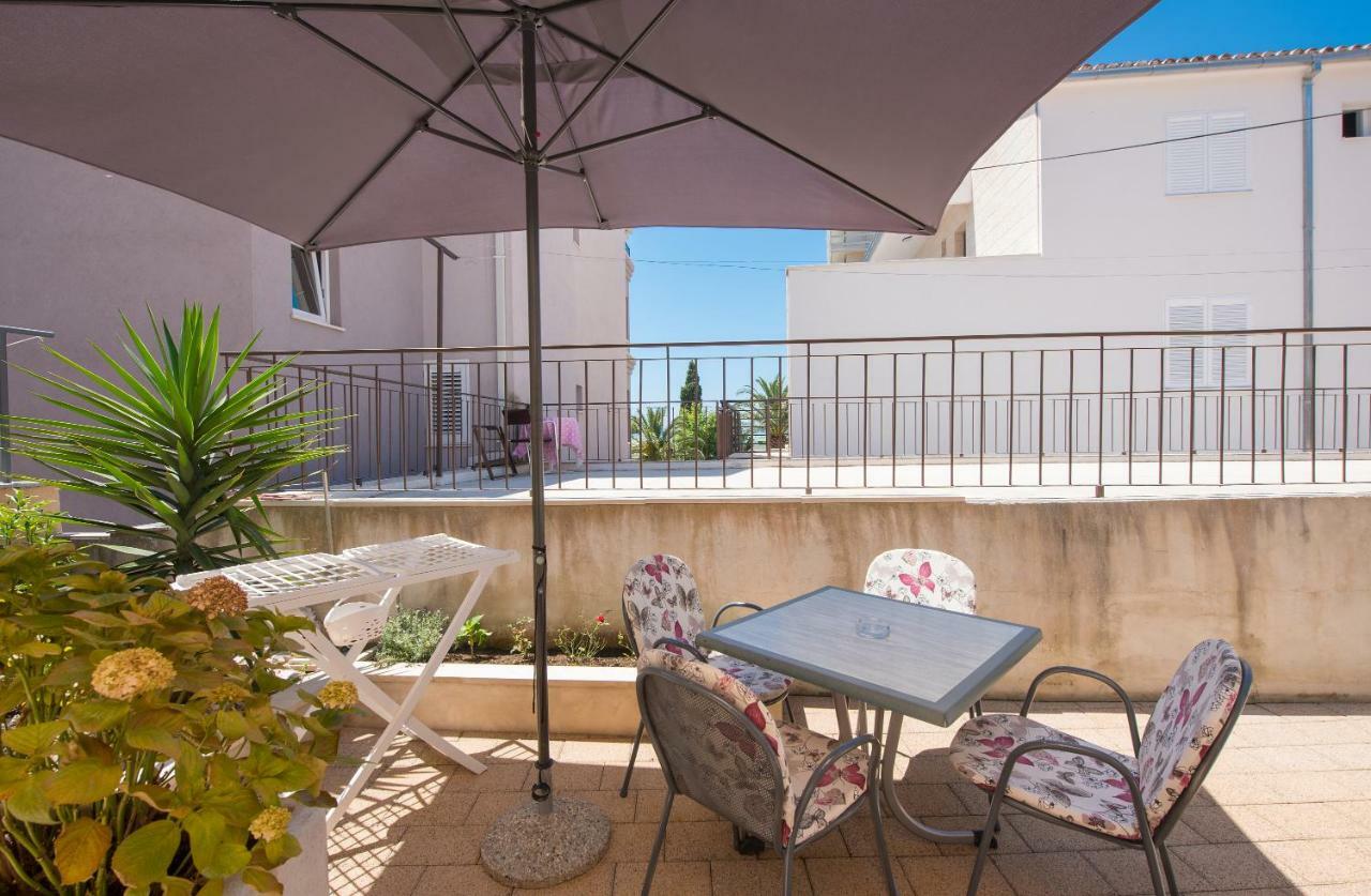 Apartmani Mona Makarska Exterior photo